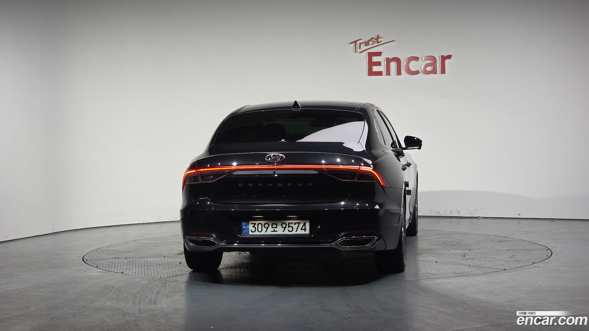 Main__Slider__Photo:Grandeur Hyundai 2021.5-3