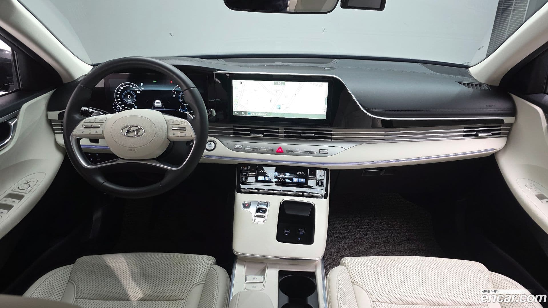 Main__Slider__Photo:Grandeur Hyundai 2021.5-5