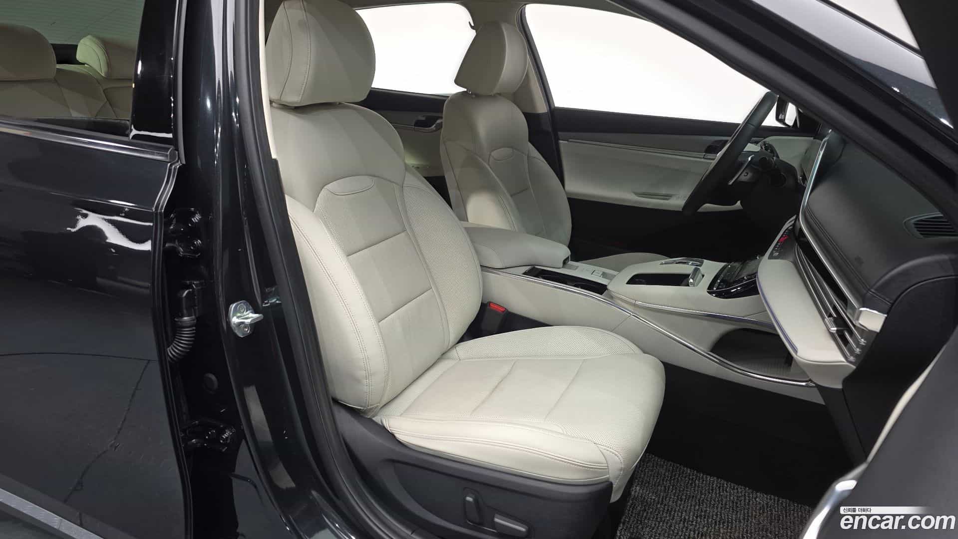 Grandeur Hyundai 2021.5-OPTION-015