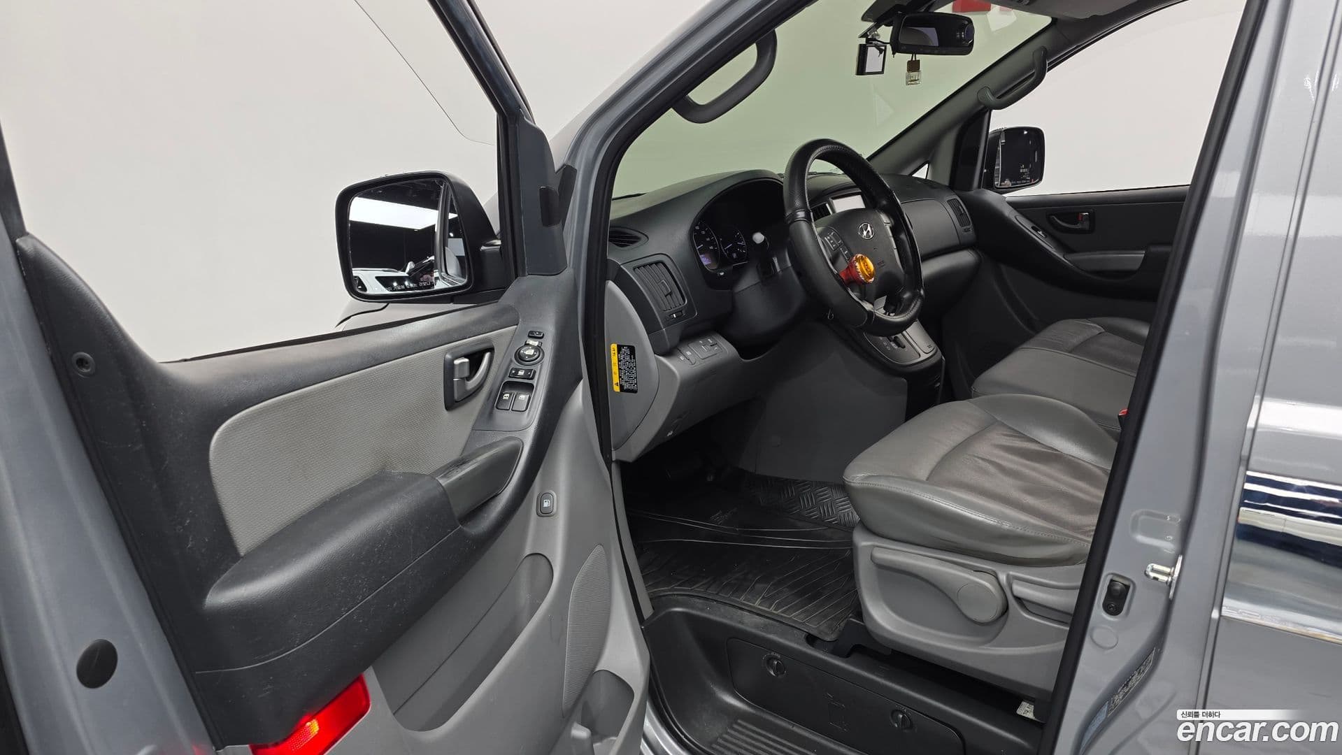 Main__Slider__Photo:Starex Hyundai 2017.10-10