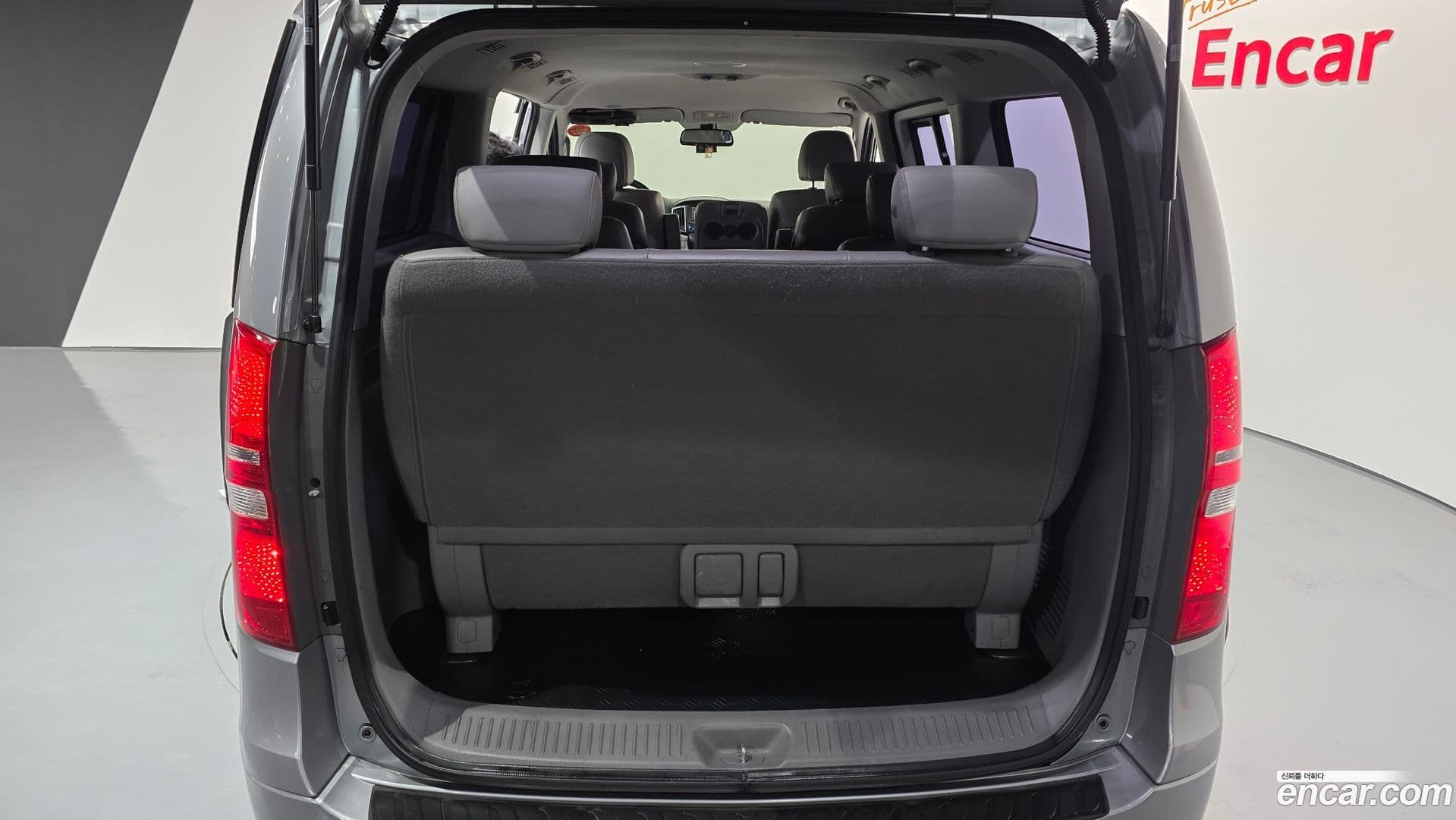 Main__Slider__Photo:Starex Hyundai 2017.10-19