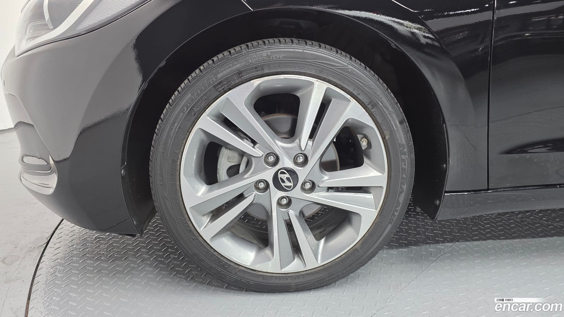 Main__Slider__Photo:AVANTE Hyundai 2017.9-4