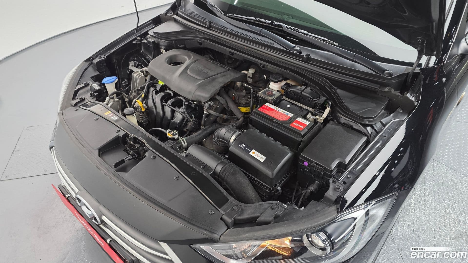 Main__Slider__Photo:AVANTE Hyundai 2017.9-5