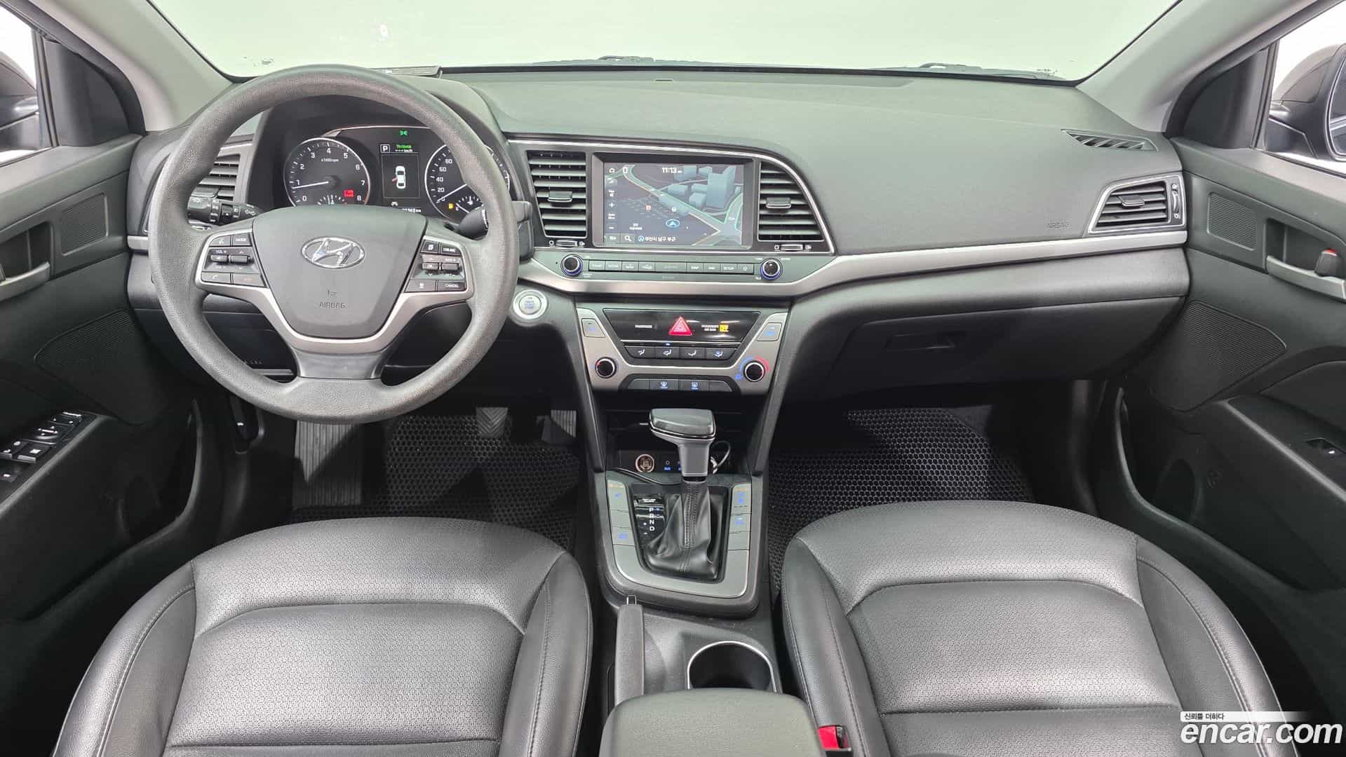 AVANTE Hyundai 2017.9-INNER-007