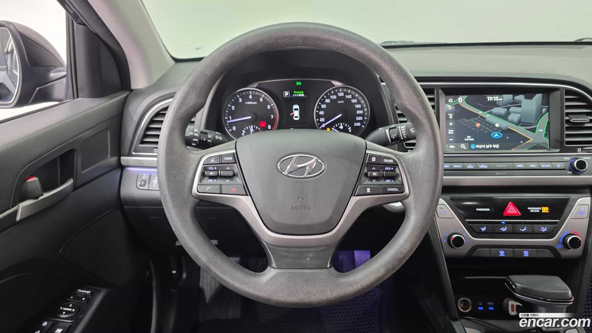 AVANTE Hyundai 2017.9-OPTION-018