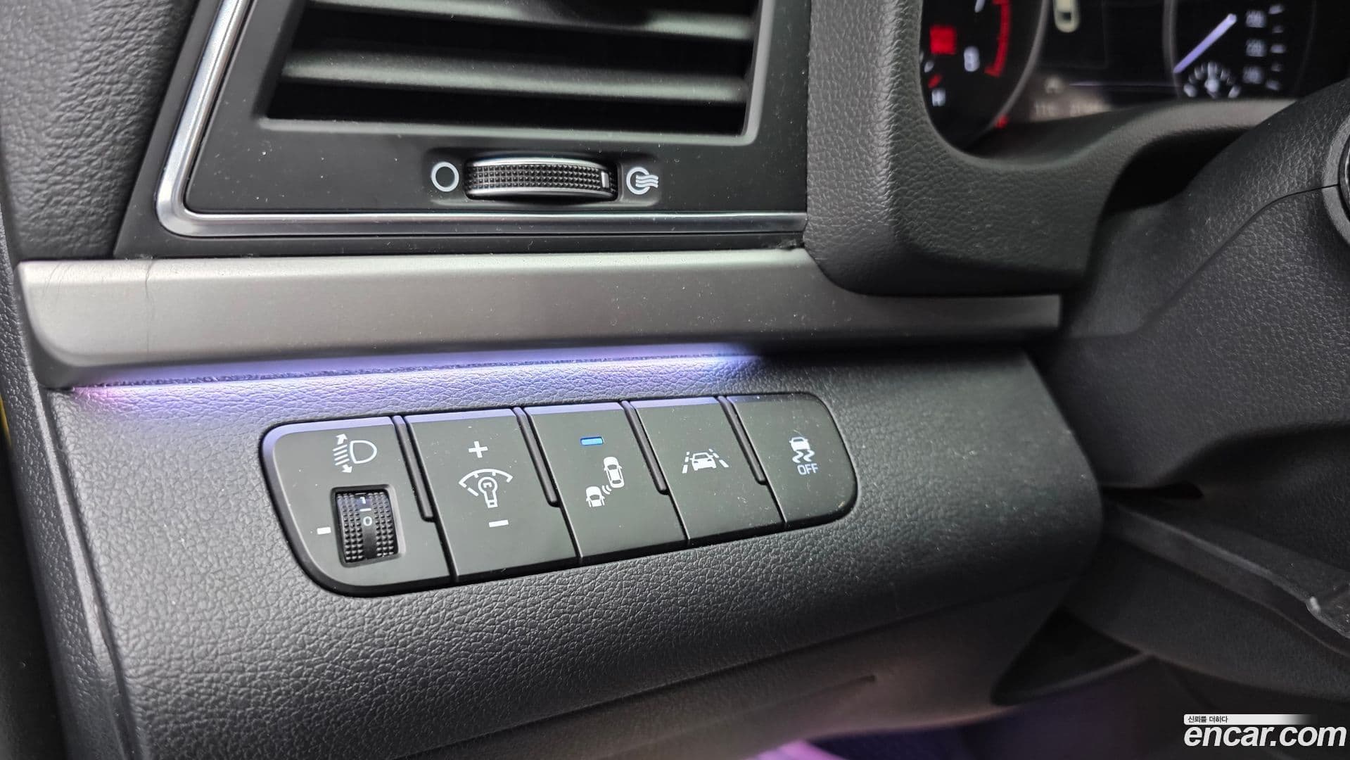 Main__Slider__Photo:AVANTE Hyundai 2017.9-15