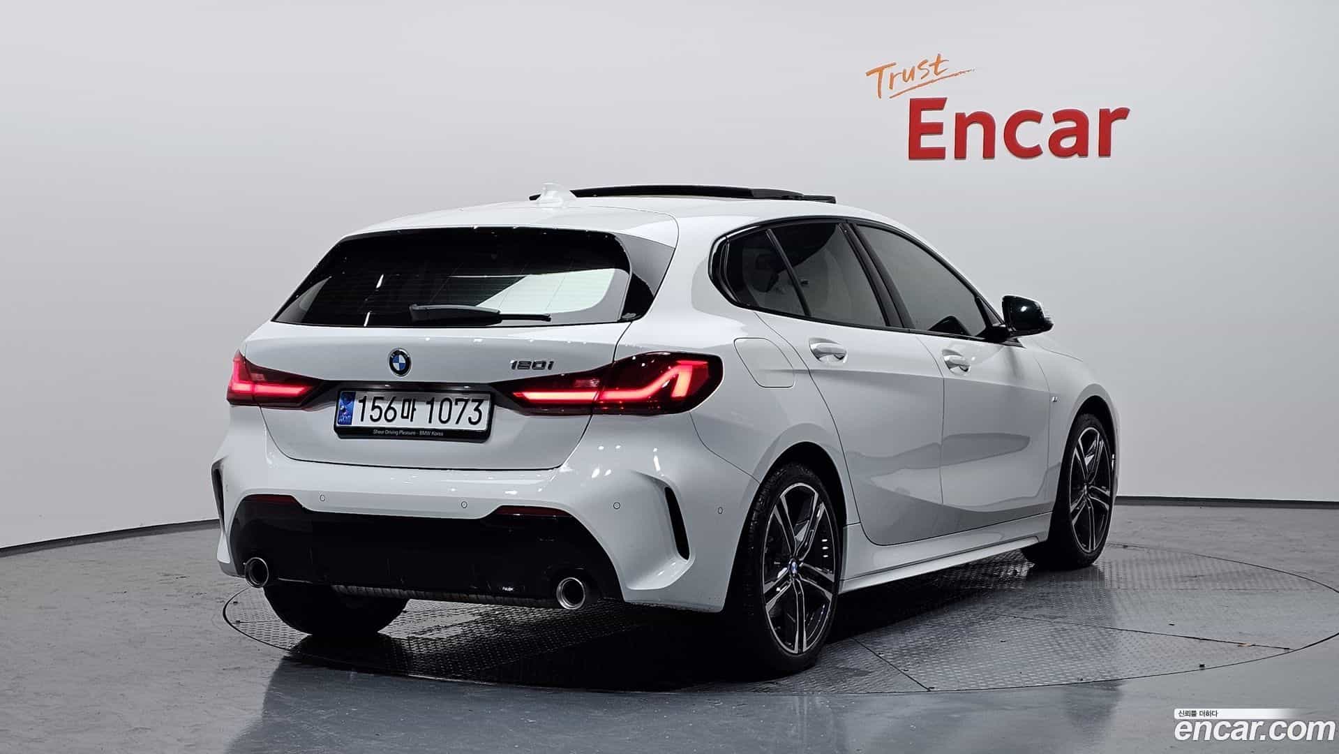 1-Series BMW 2023.5-OUTER-002