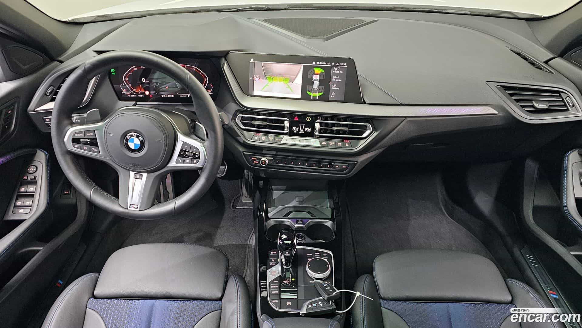 1-Series BMW 2023.5-INNER-007