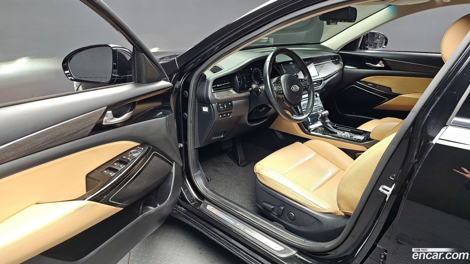 Main__Slider__Photo:K7 Kia 2020.8-10