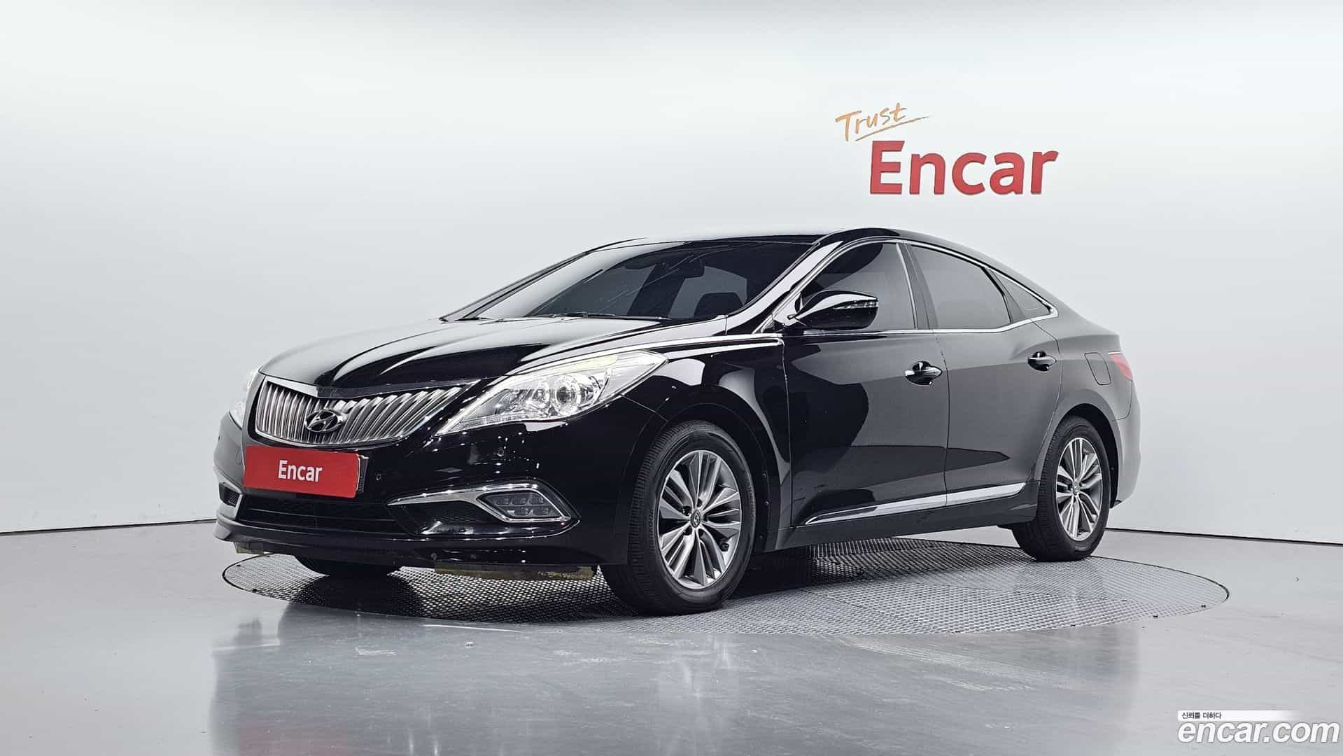 Grandeur Hyundai 2015.3-OUTER-001