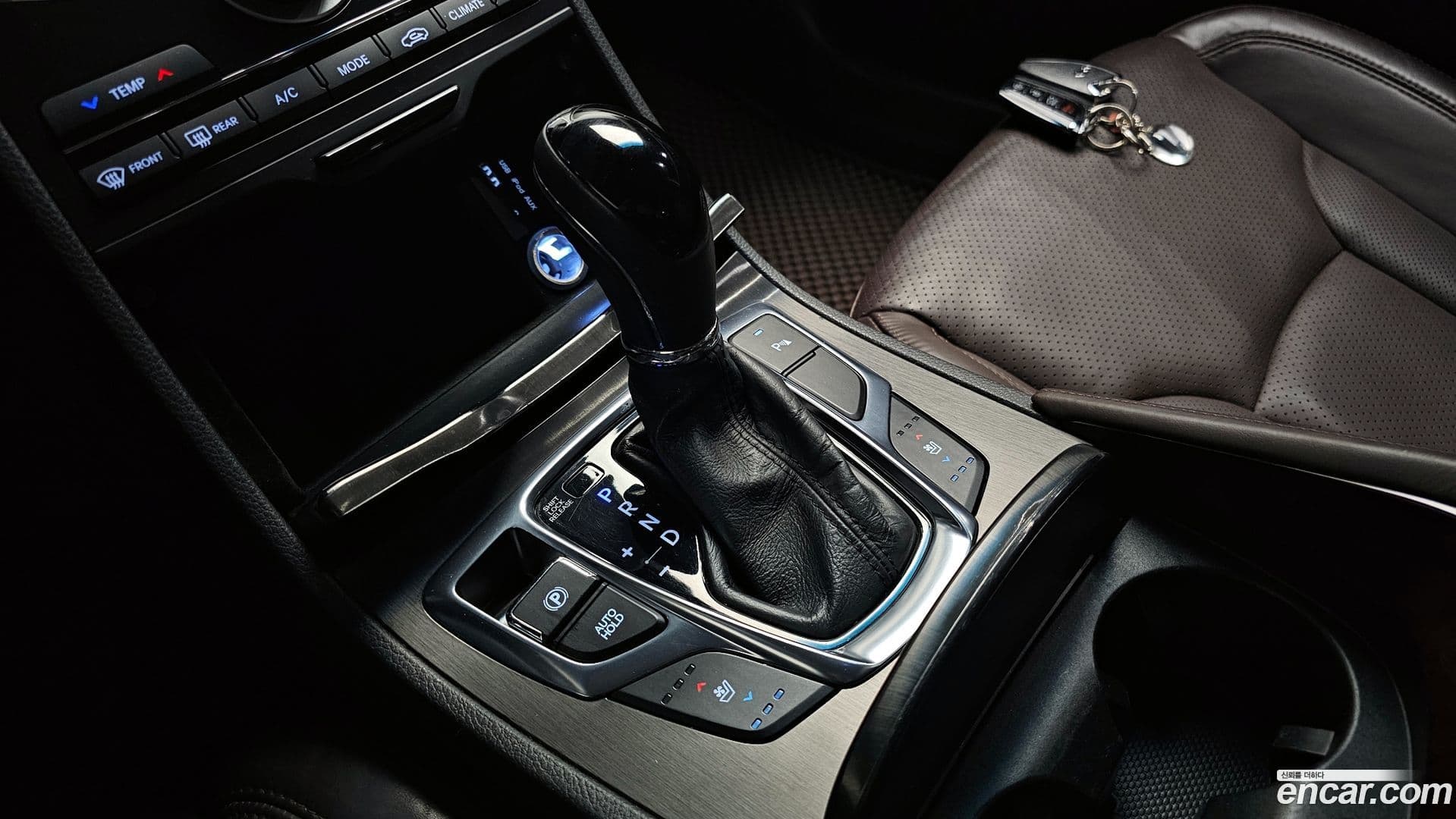 Main__Slider__Photo:Grandeur Hyundai 2015.3-8