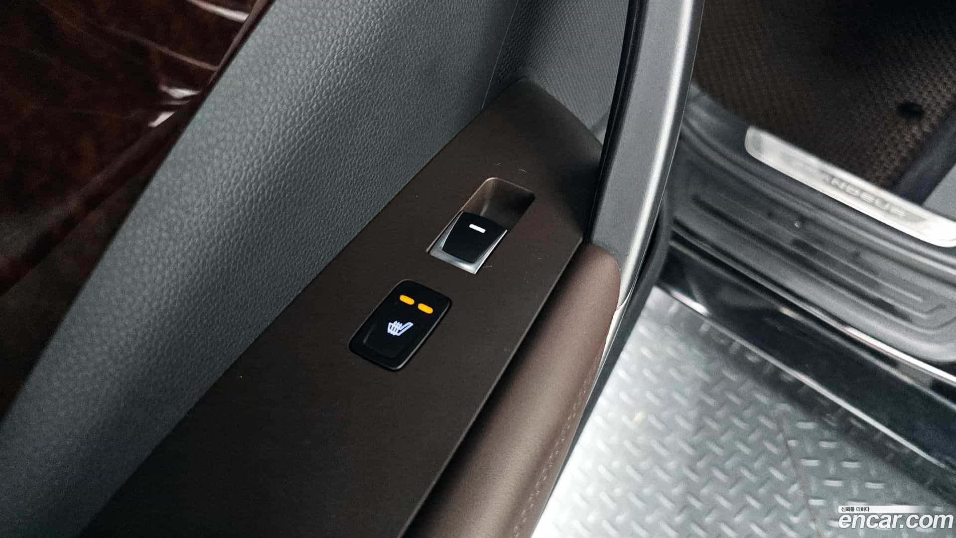 Grandeur Hyundai 2015.3-OPTION-021