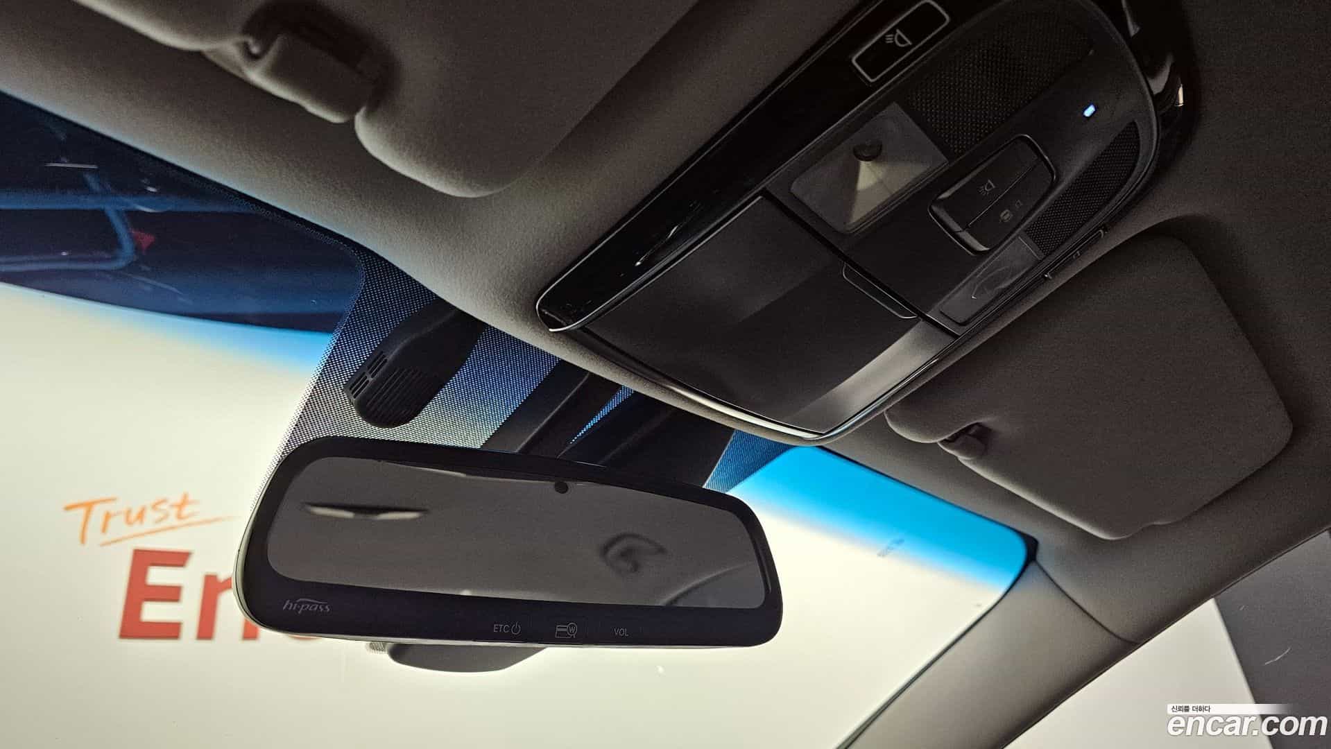 Grandeur Hyundai 2015.3-OPTION-023