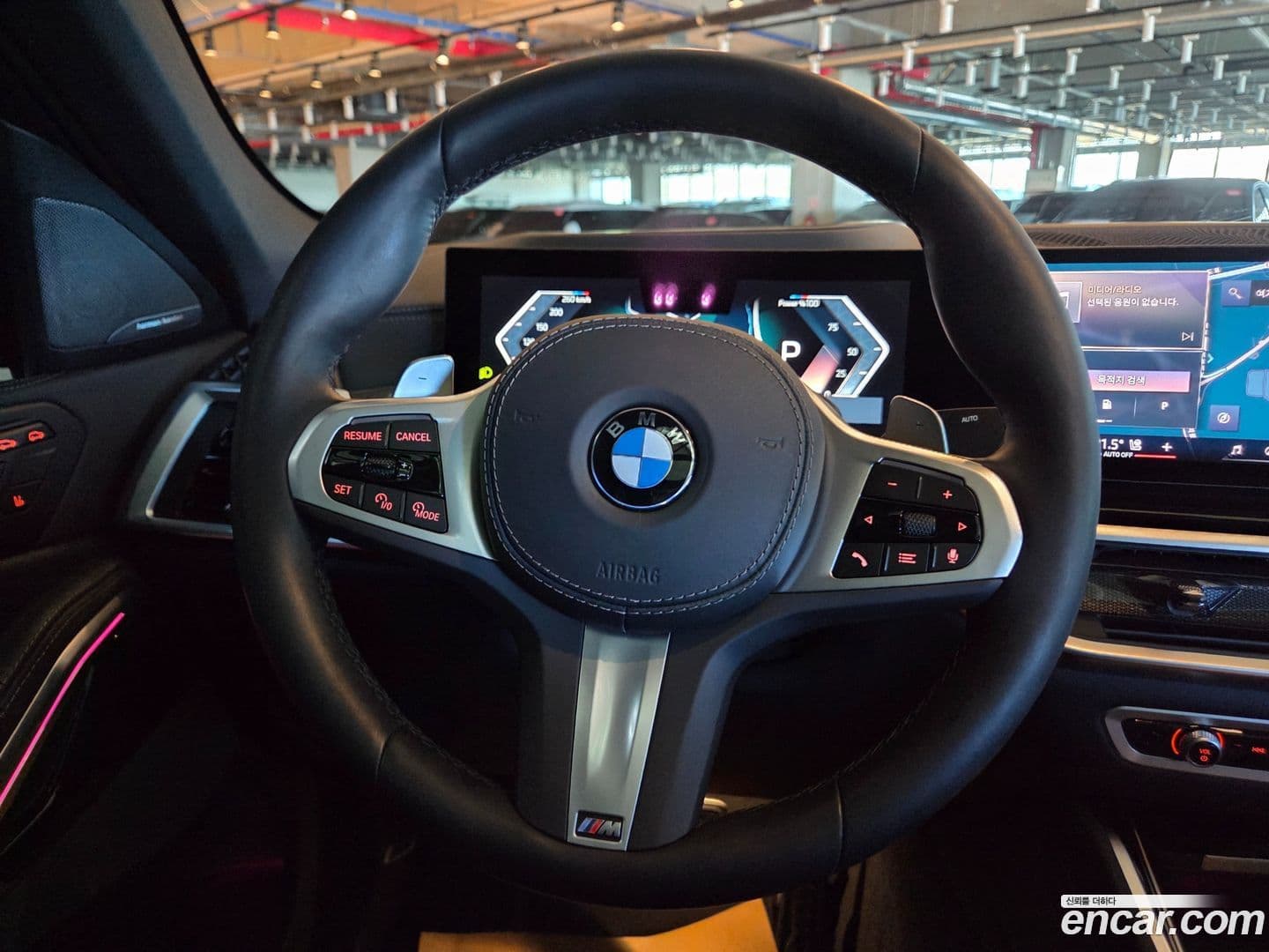 Main__Slider__Photo:X6 BMW 2025.3-12