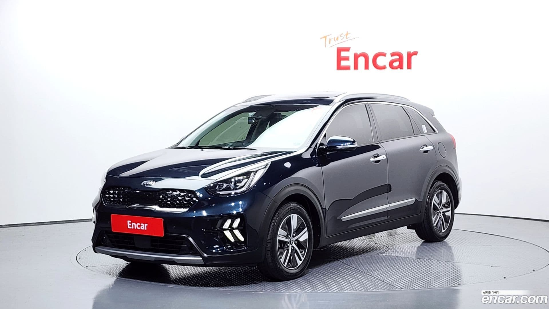 Main__Slider__Photo:Niro Kia 2020.4-0