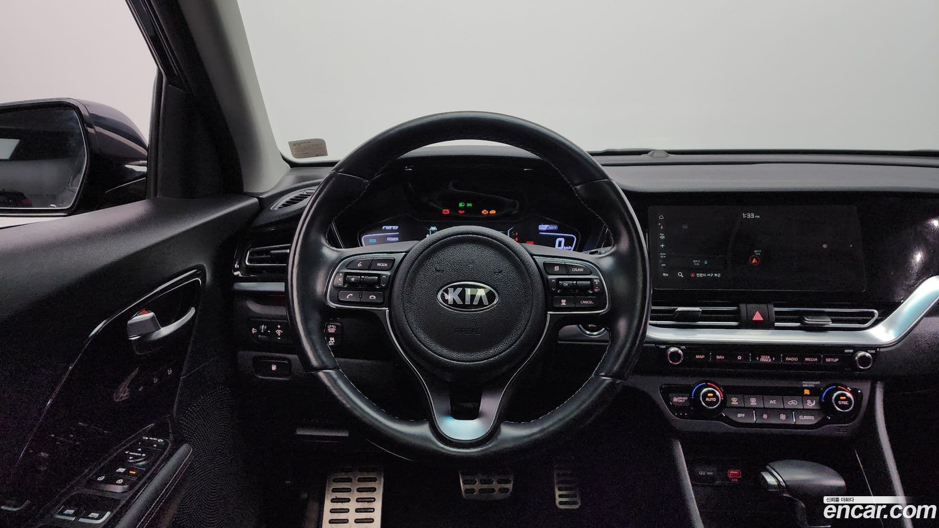 Main__Slider__Photo:Niro Kia 2020.4-12