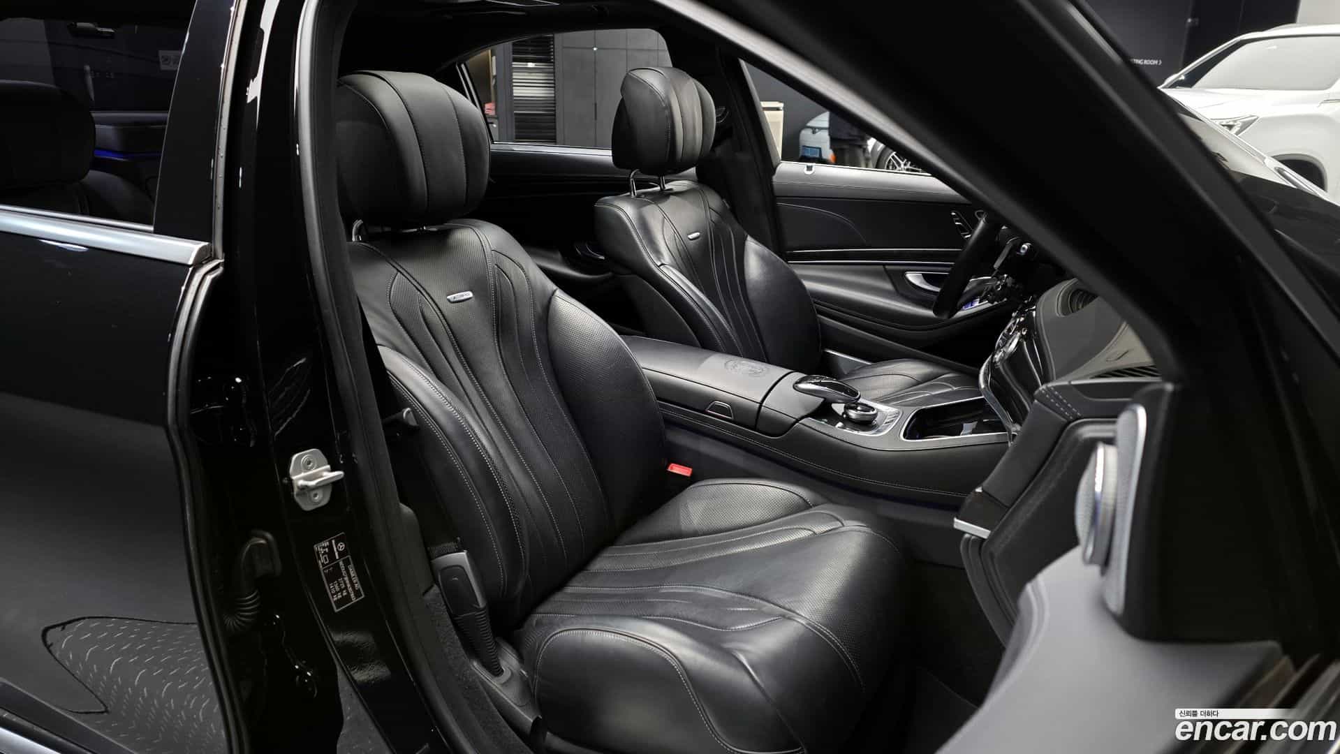 S-Class Mercedes-Benz 2017.0-INNER-010