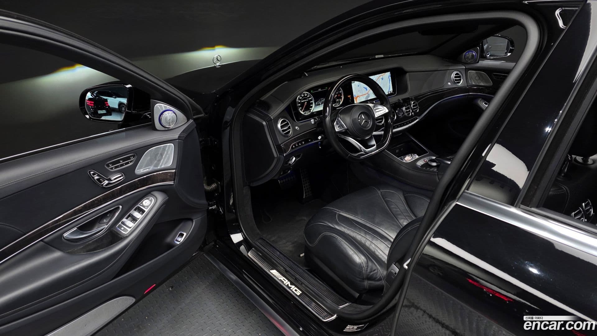 Main__Slider__Photo:S-Class Mercedes-Benz 2017.0-10