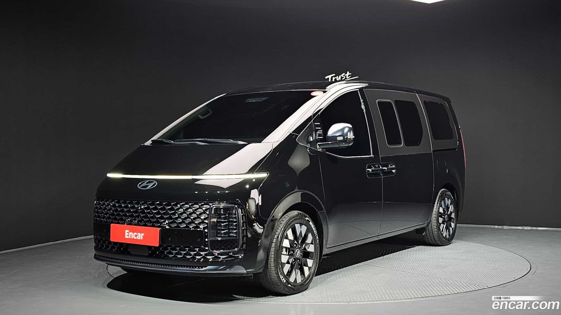 Staria Hyundai 2024.8-OUTER-001