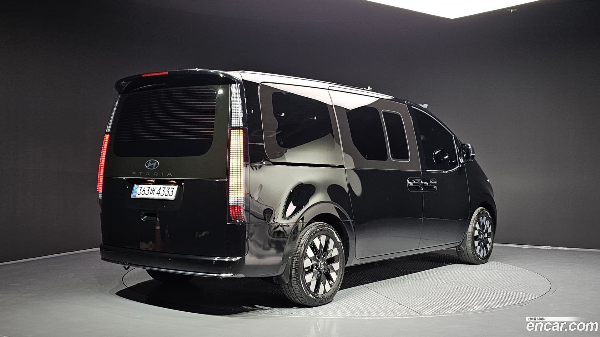 Main__Slider__Photo:Staria Hyundai 2024.8-1