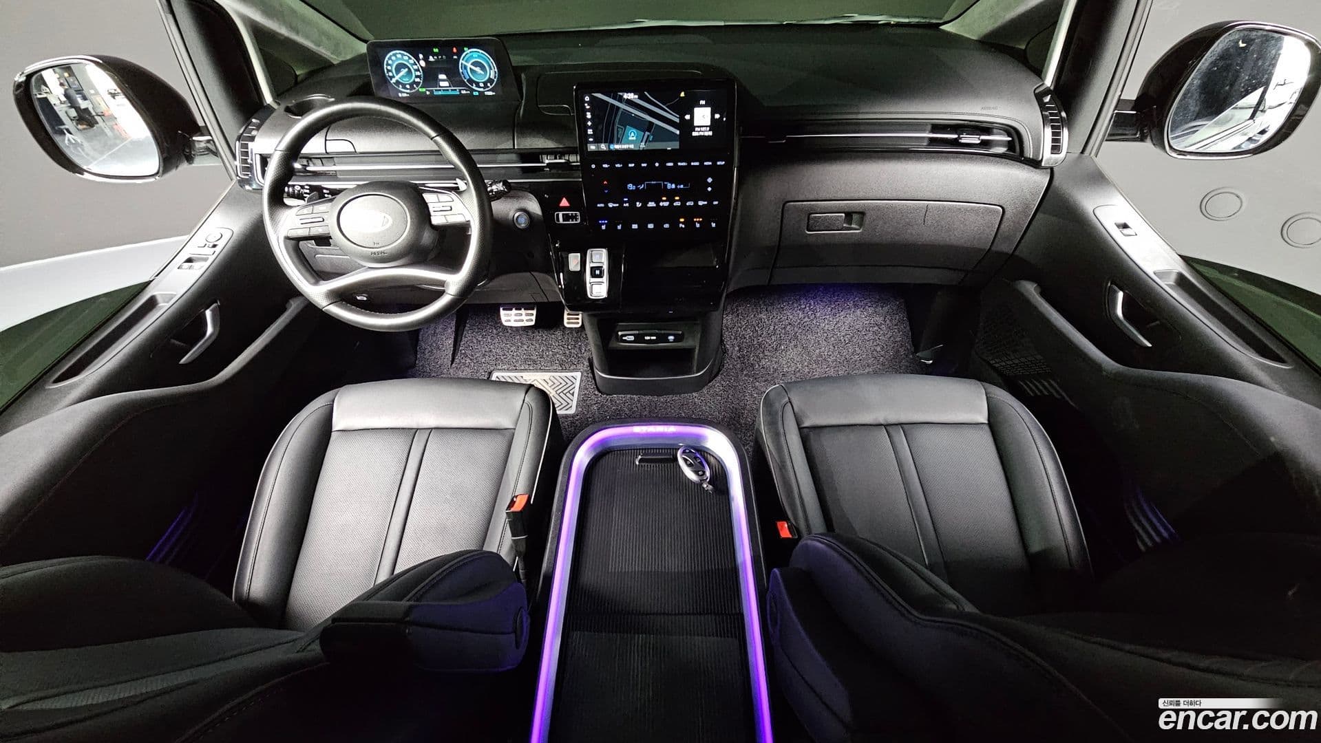 Main__Slider__Photo:Staria Hyundai 2024.8-6