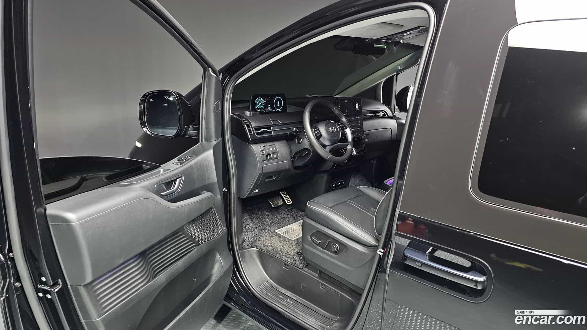 Staria Hyundai 2024.8-INNER-010