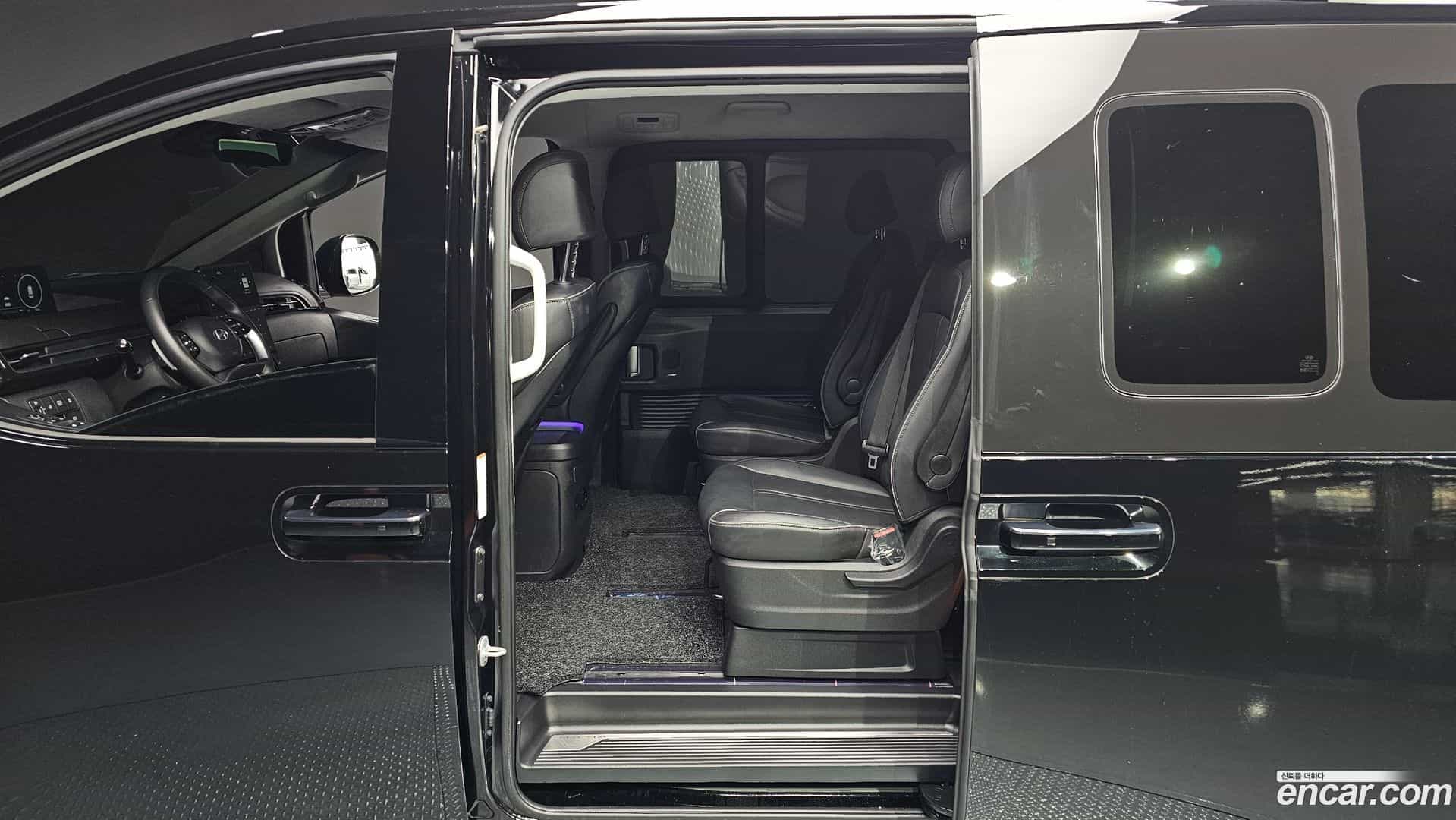 Staria Hyundai 2024.8-OPTION-015