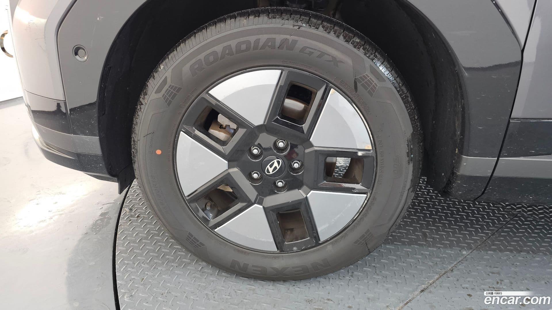 Main__Slider__Photo:Santafe Hyundai 2023.10-4