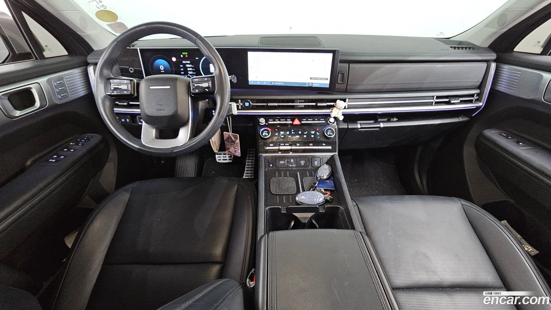 Main__Slider__Photo:Santafe Hyundai 2023.10-6