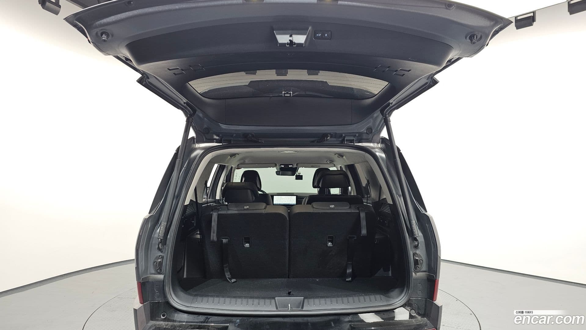 Main__Slider__Photo:Santafe Hyundai 2023.10-19