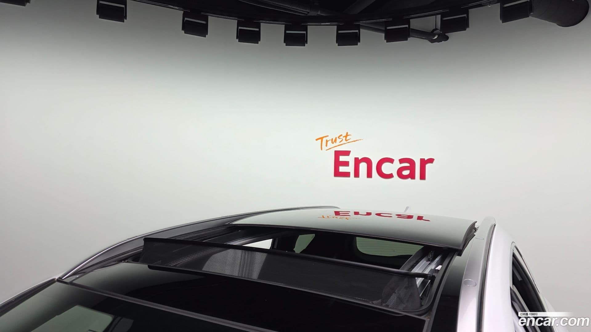 Main__Slider__Photo:Santafe Hyundai 2020.6-19