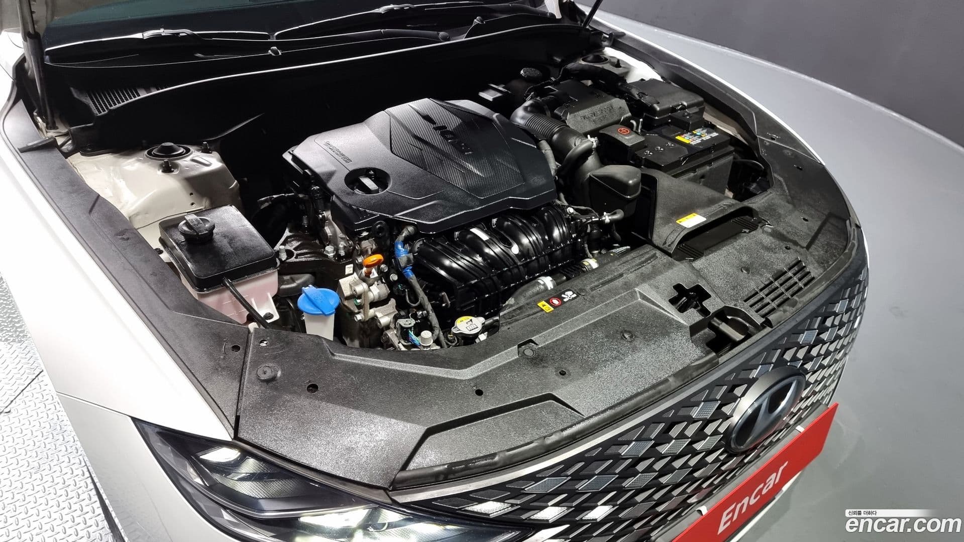 Main__Slider__Photo:Grandeur Hyundai 2021.9-5