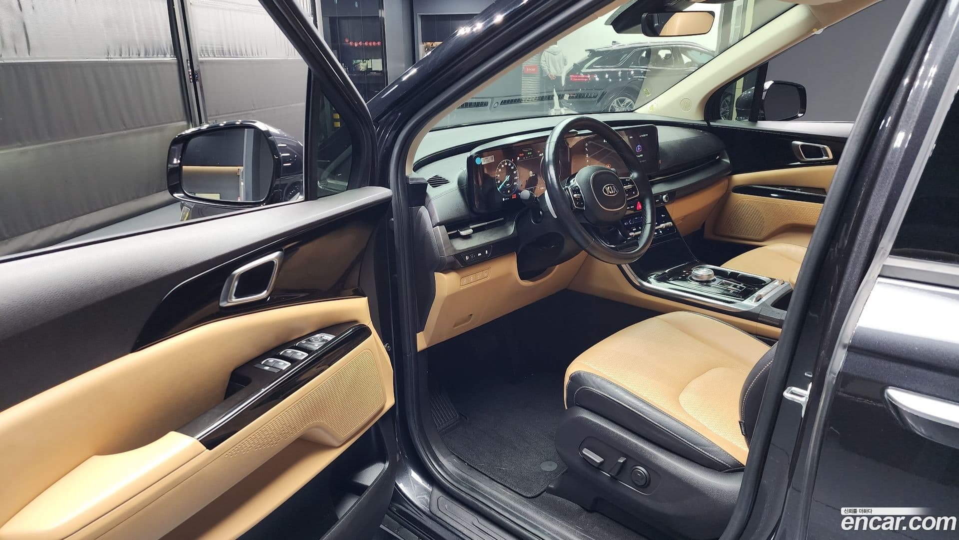 Main__Slider__Photo:Canival Kia 2020.11-9