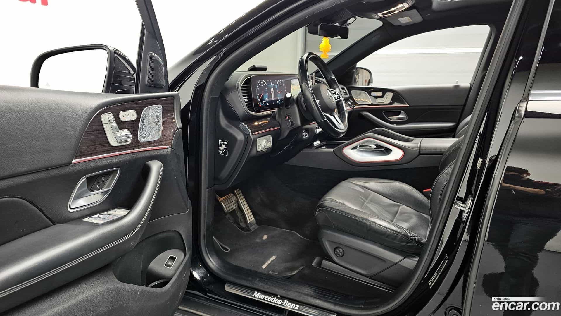 GLE-Class Mercedes-Benz 2021.1-OPTION-016