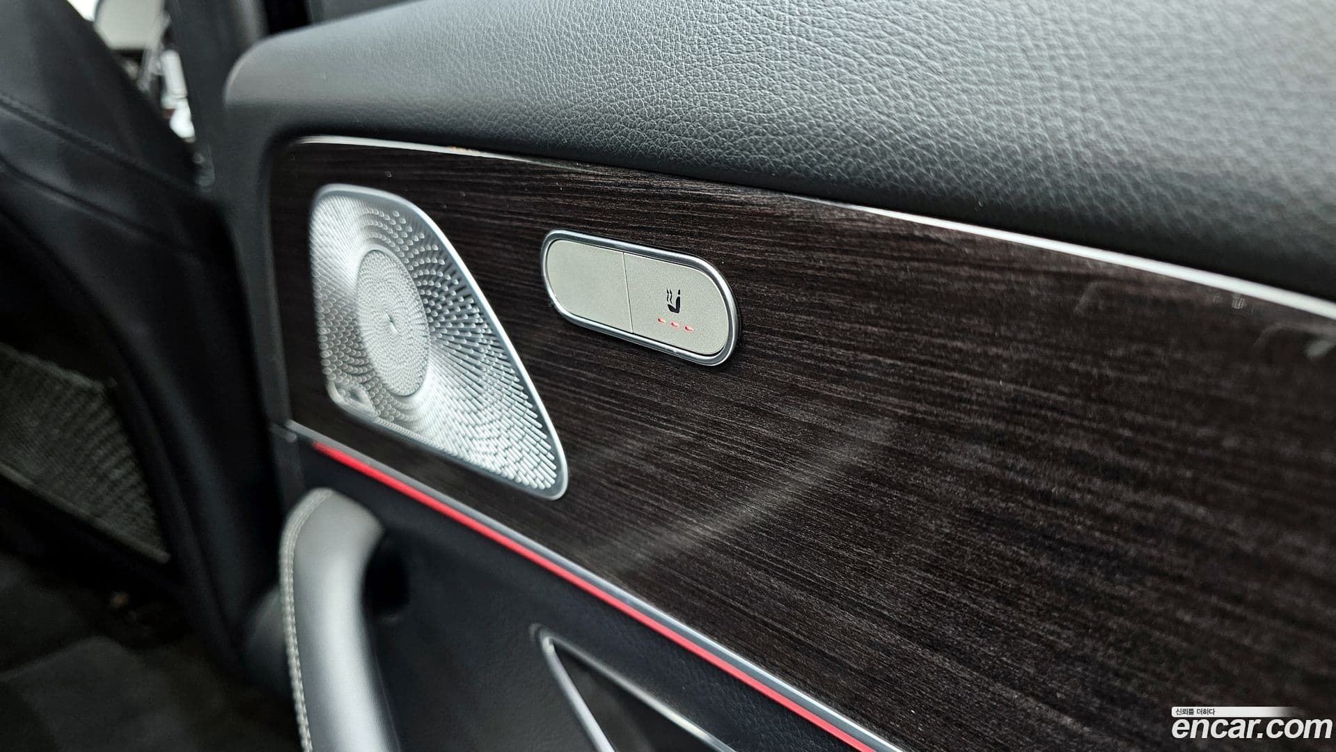 Main__Slider__Photo:GLE-Class Mercedes-Benz 2021.1-18