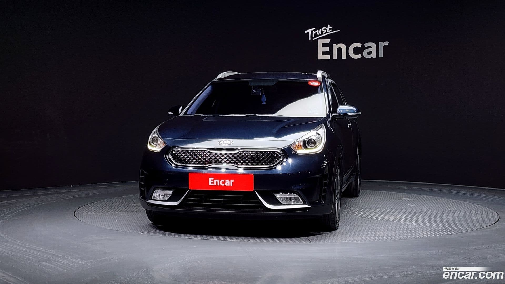 Main__Slider__Photo:Niro Kia 2017.6-2