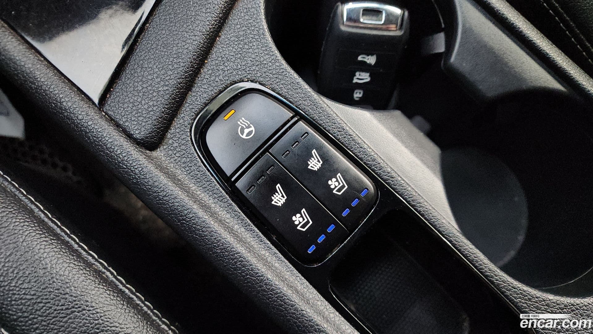 Main__Slider__Photo:Niro Kia 2017.6-18