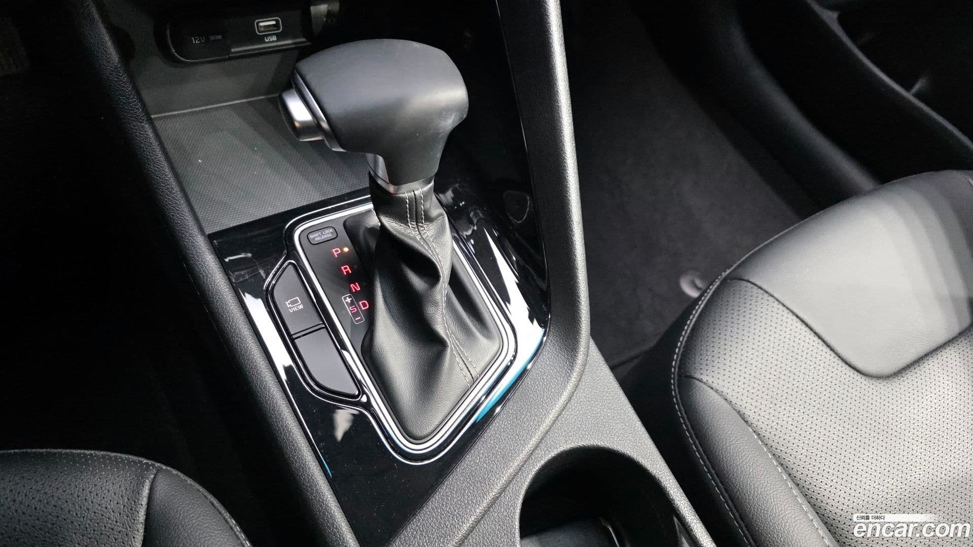 Main__Slider__Photo:Niro Kia 2020.8-8