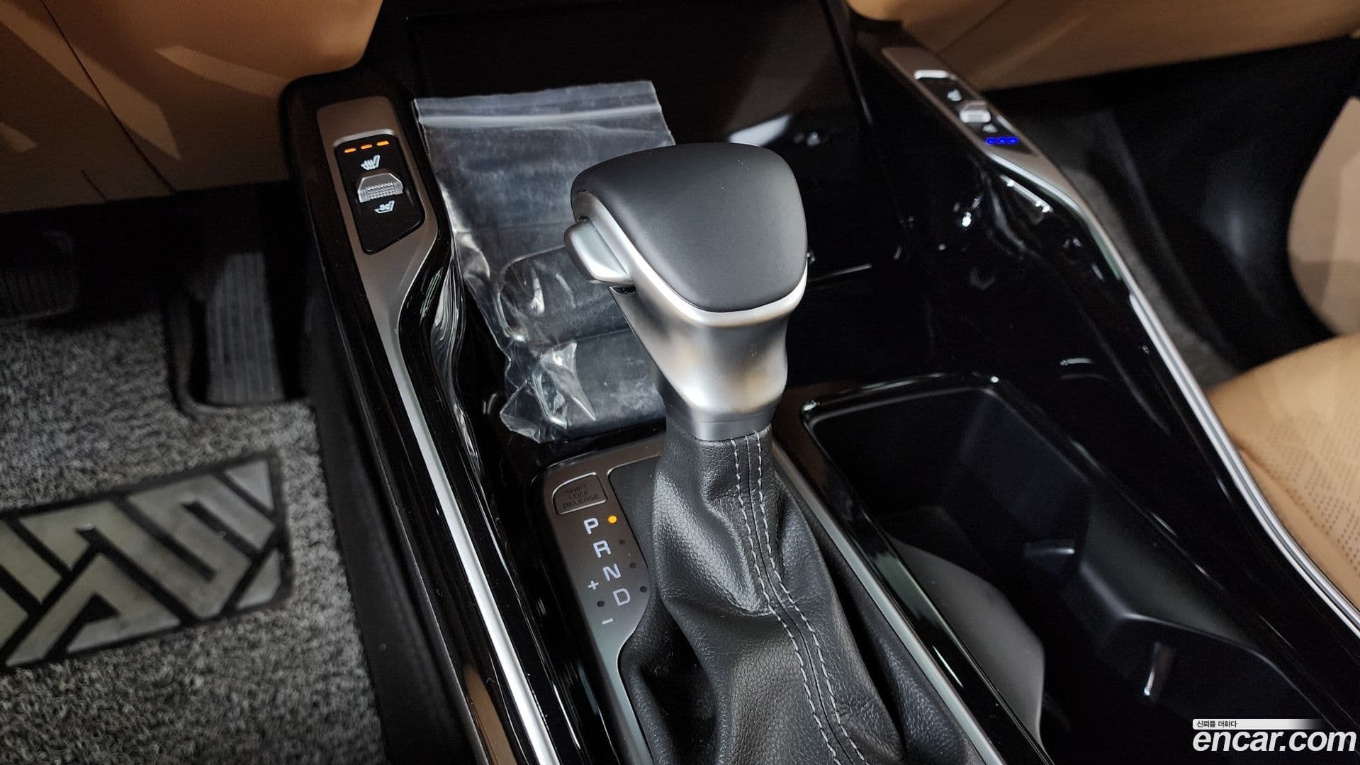 Main__Slider__Photo:Sorento Kia 2023.6-8