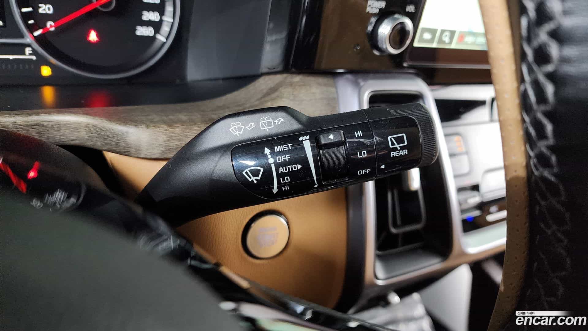 Sorento Kia 2023.6-OPTION-018