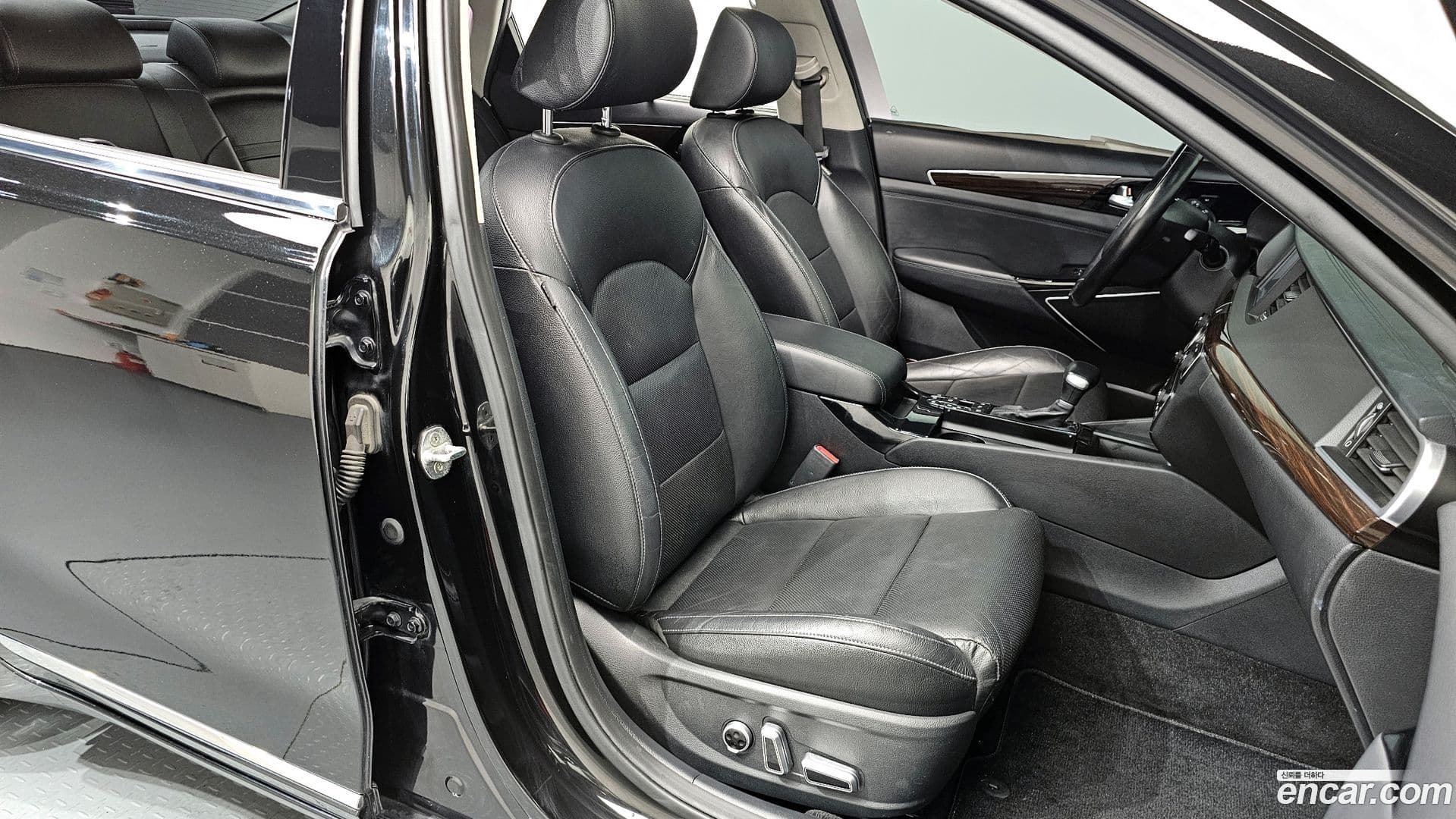 Main__Slider__Photo:K7 Kia 2018.1-9