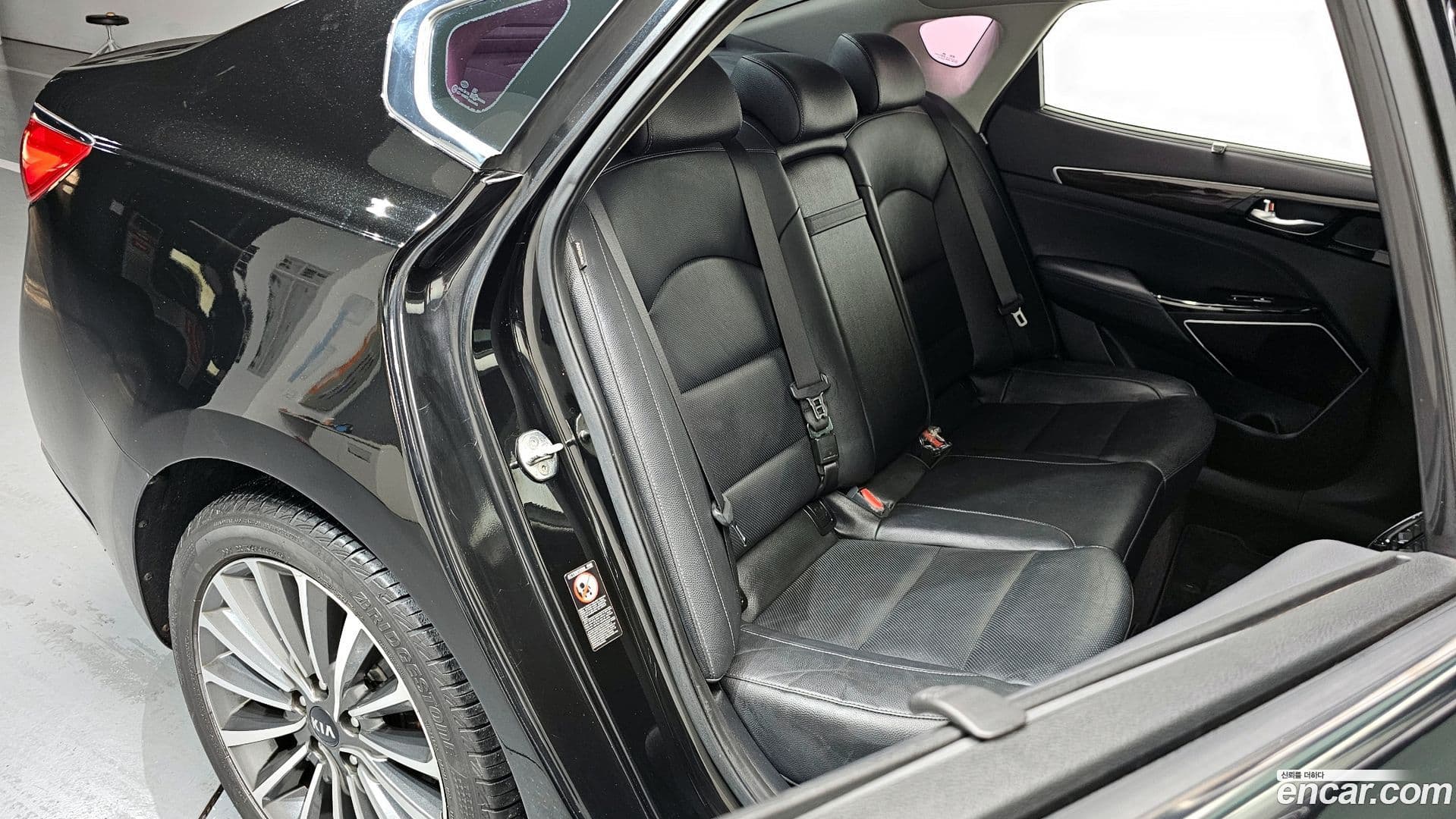 Main__Slider__Photo:K7 Kia 2018.1-11