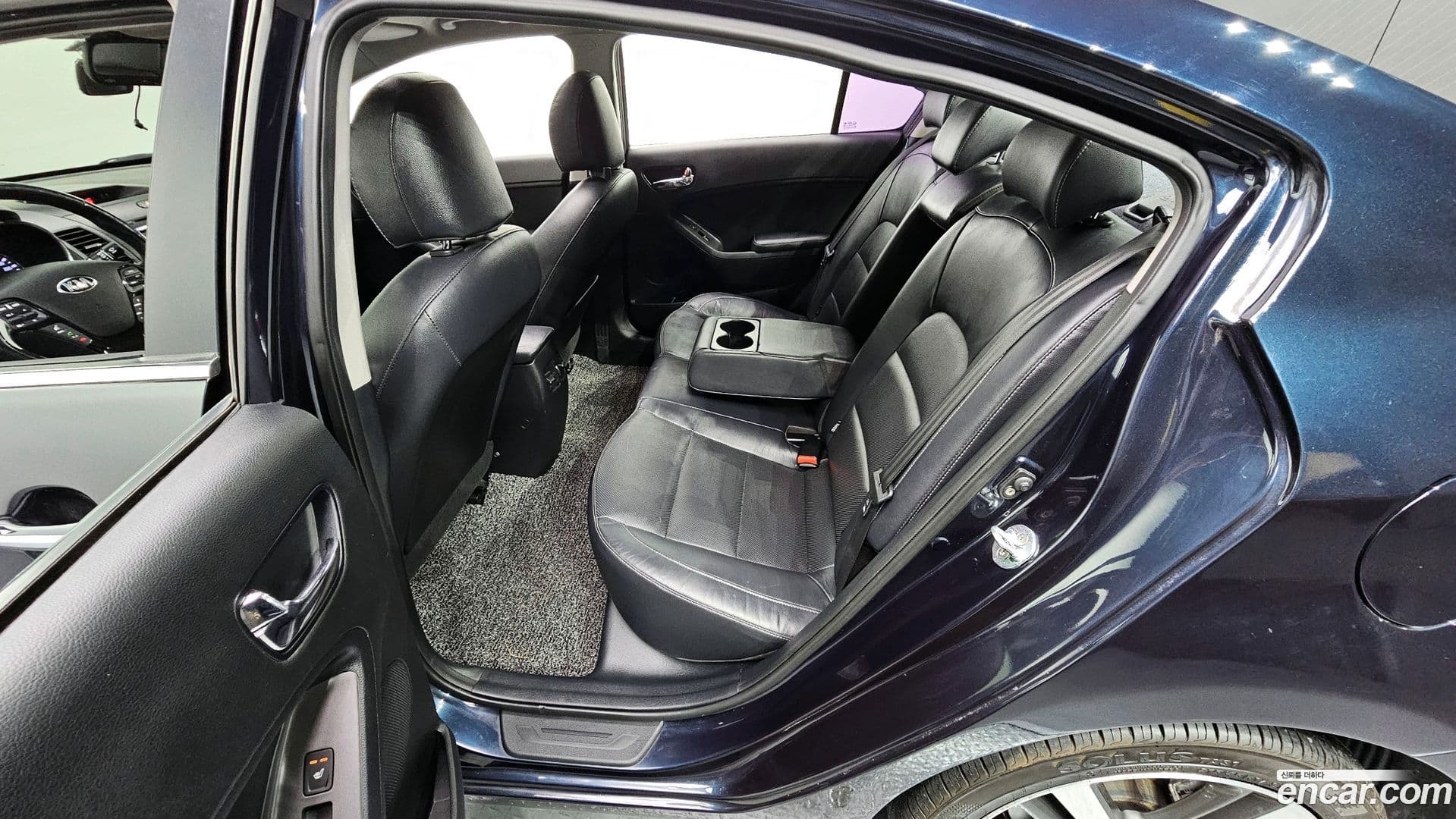 Main__Slider__Photo:K3 Kia 2016.10-10