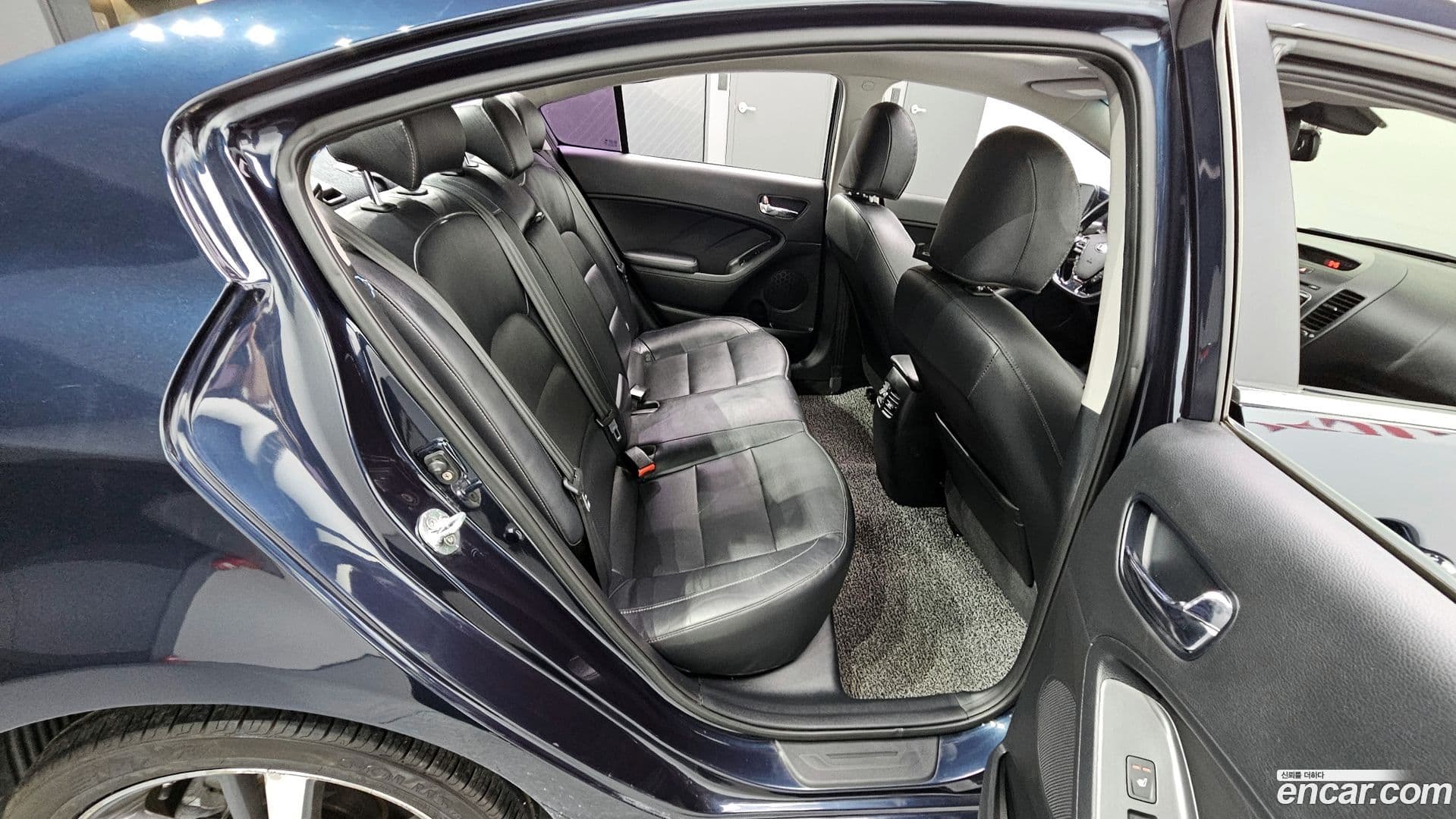 Main__Slider__Photo:K3 Kia 2016.10-11