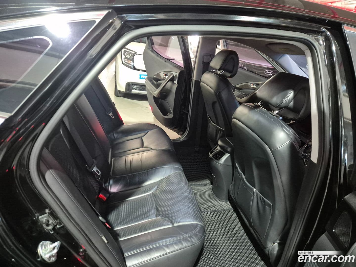 Main__Slider__Photo:Grandeur Hyundai 2015.1-8