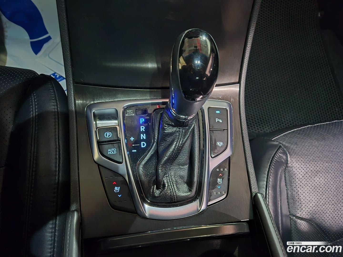 Main__Slider__Photo:Grandeur Hyundai 2015.1-10