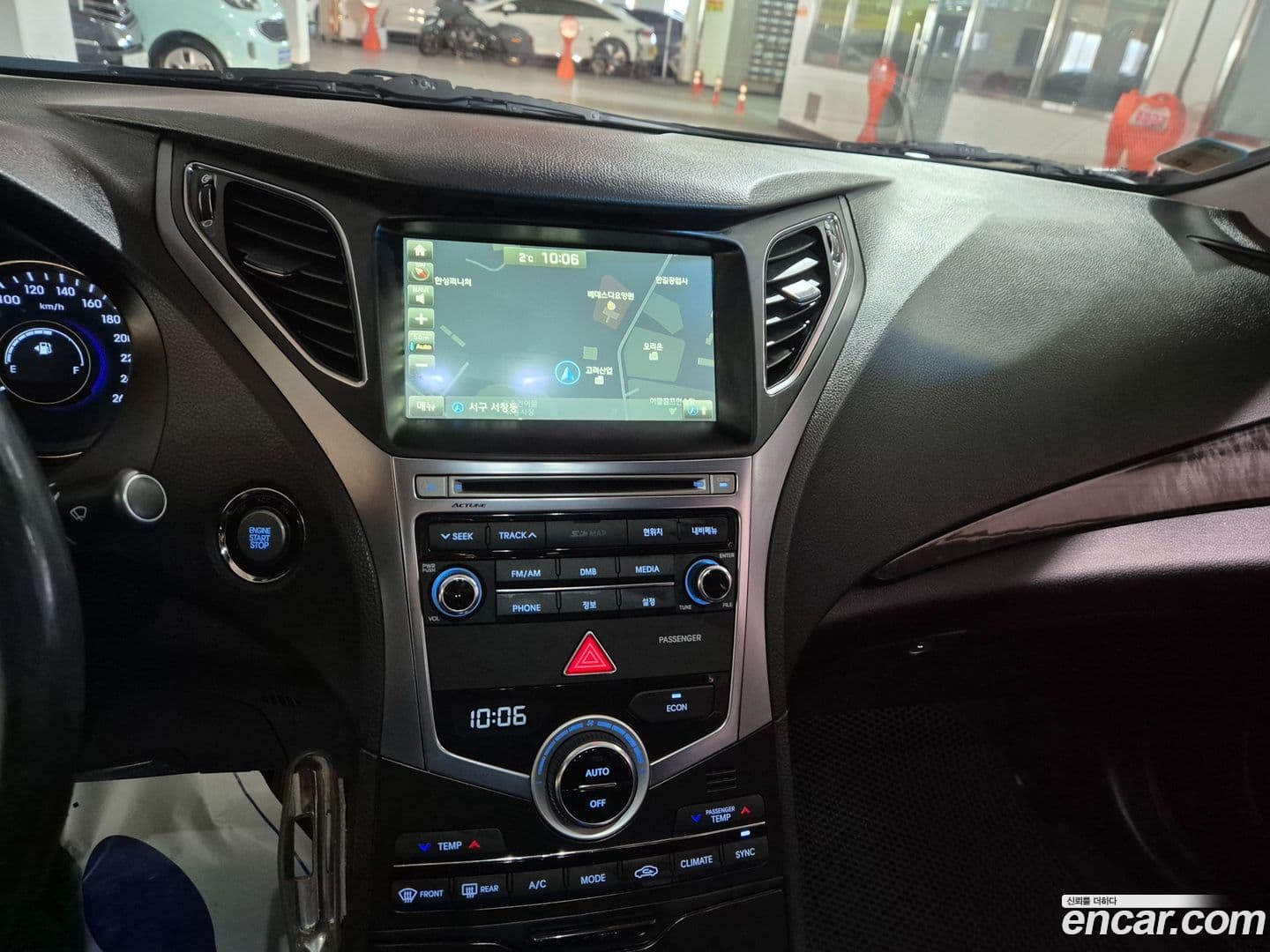 Main__Slider__Photo:Grandeur Hyundai 2015.1-13