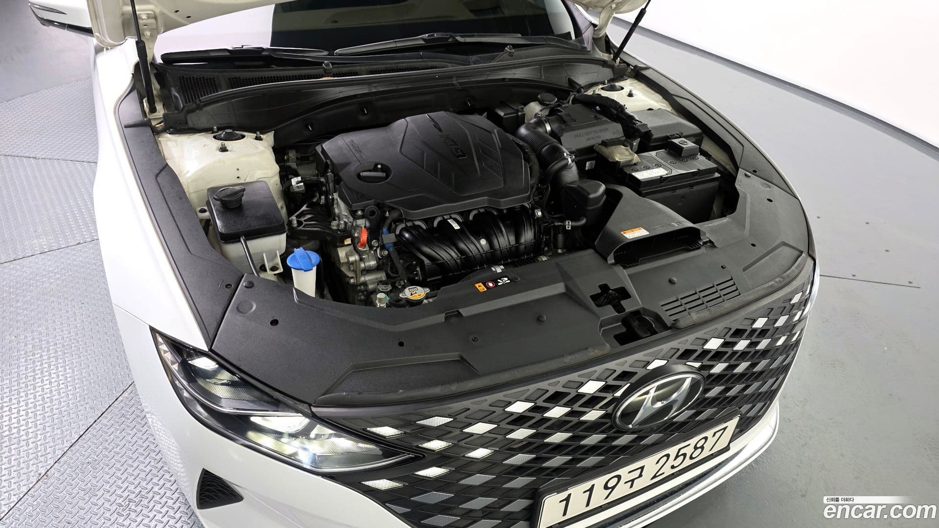 Main__Slider__Photo:Grandeur Hyundai 2020.7-5