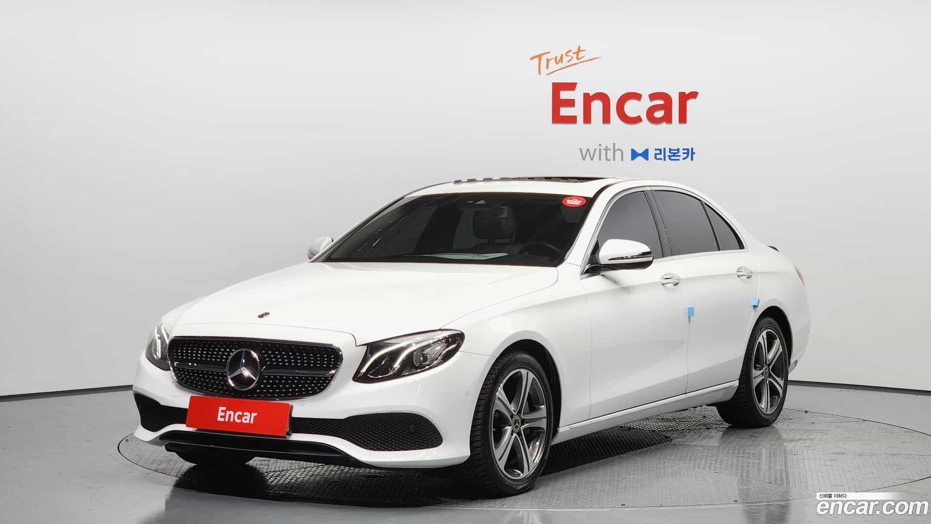 E-Class Mercedes-Benz 2018.9-OUTER-001