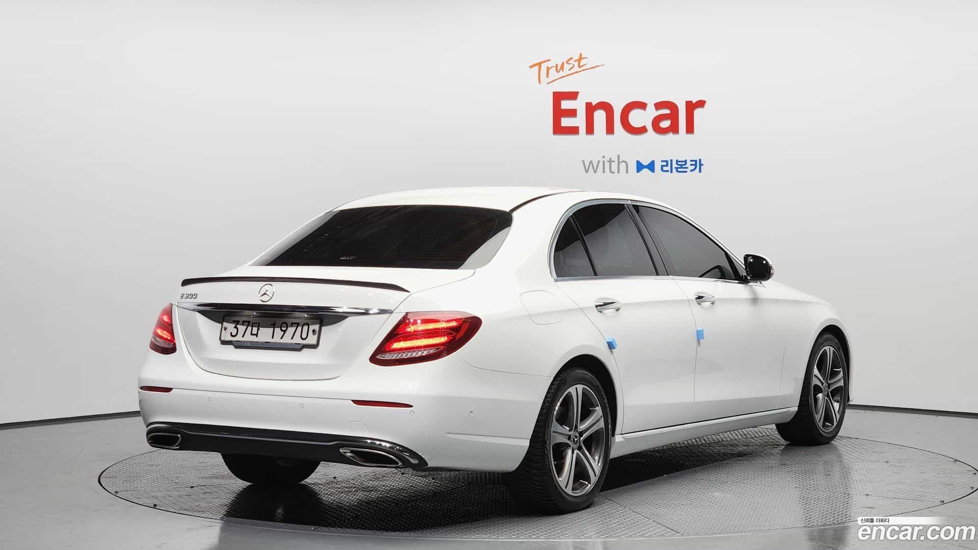 E-Class Mercedes-Benz 2018.9-OUTER-002